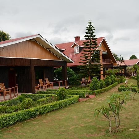 Hill Top Villa Hotel カロー エクステリア 写真