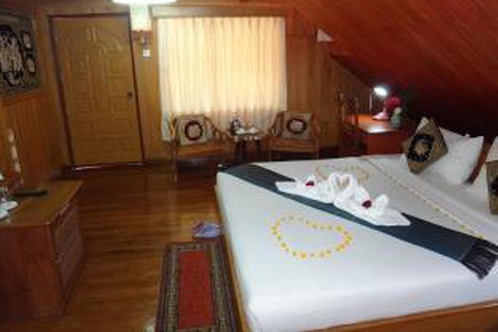 Hill Top Villa Hotel カロー 部屋 写真